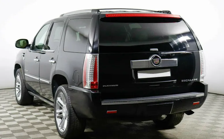 Cadillac Escalade III