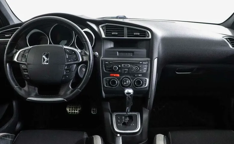 Citroen ds4 робот 2013 с пробегом 89 000 км