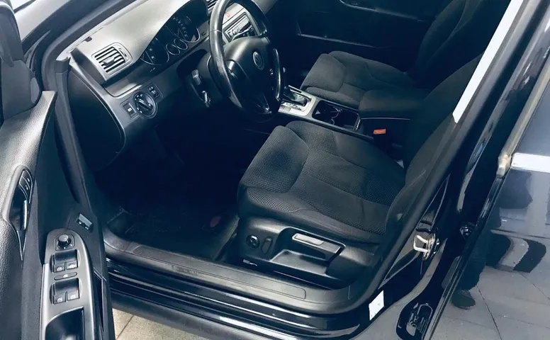 Volkswagen Passat (B6)