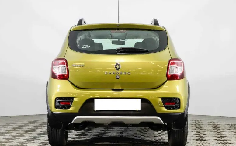 Renault sandero stepway робот 2015 с пробегом 69 723 км