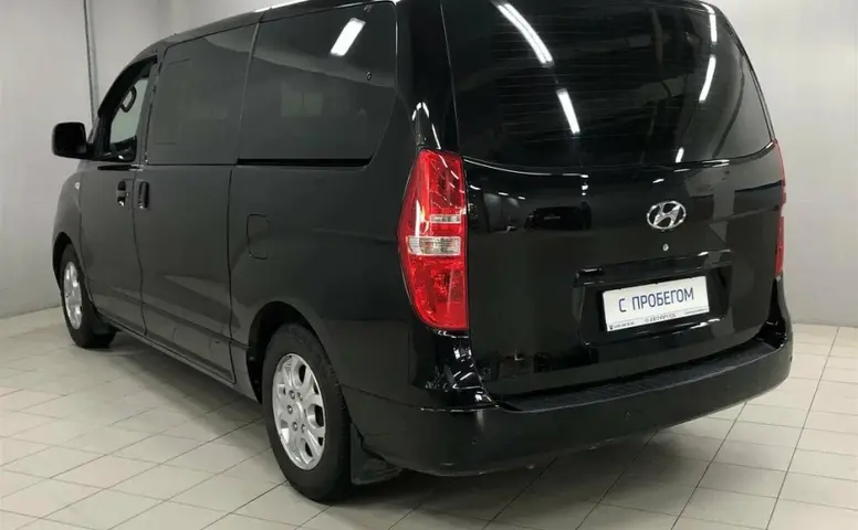 Hyundai H-1