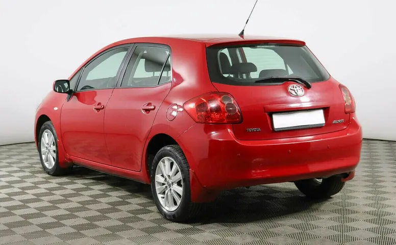 Toyota Auris I