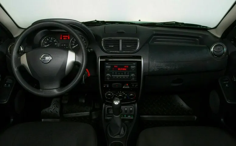 Nissan terrano