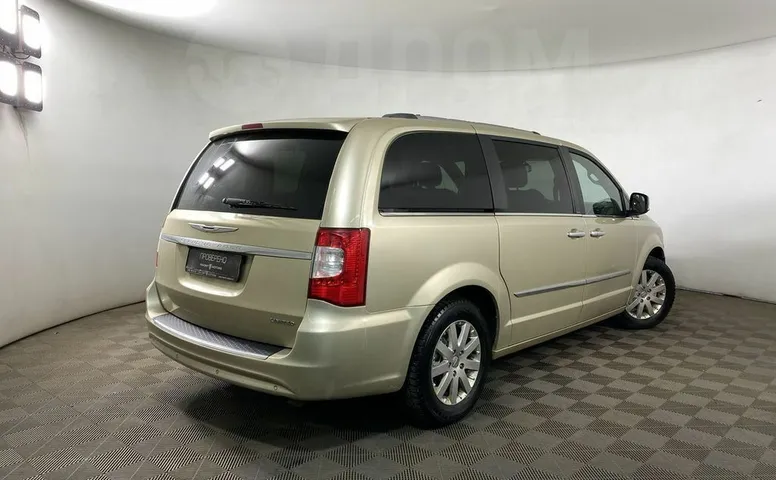 Chrysler Grand Voyager, 5 поколение