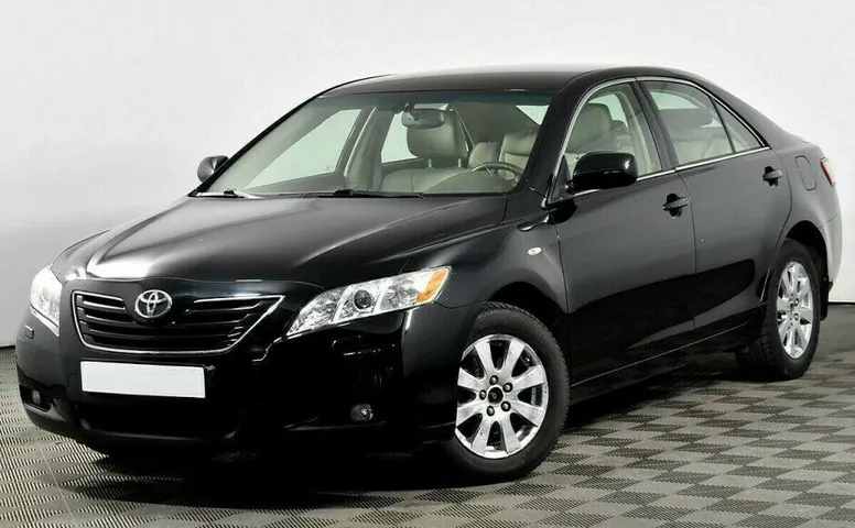 Toyota Camry 2.4 Автомат