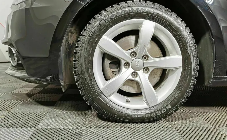 Audi A1 1.4 TFSI S-tronic (122 л.с.) Черный