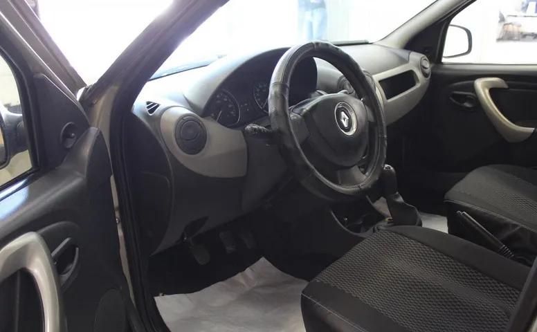 Renault Logan I Рестайлинг