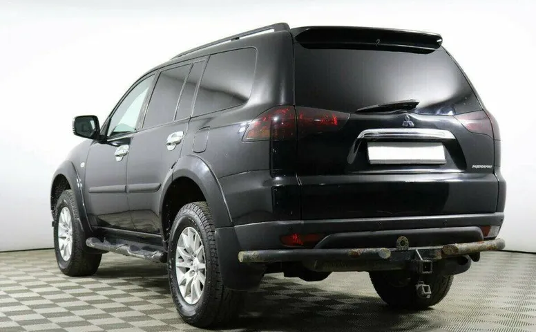 Mitsubishi Pajero Sport 2.5 Автомат