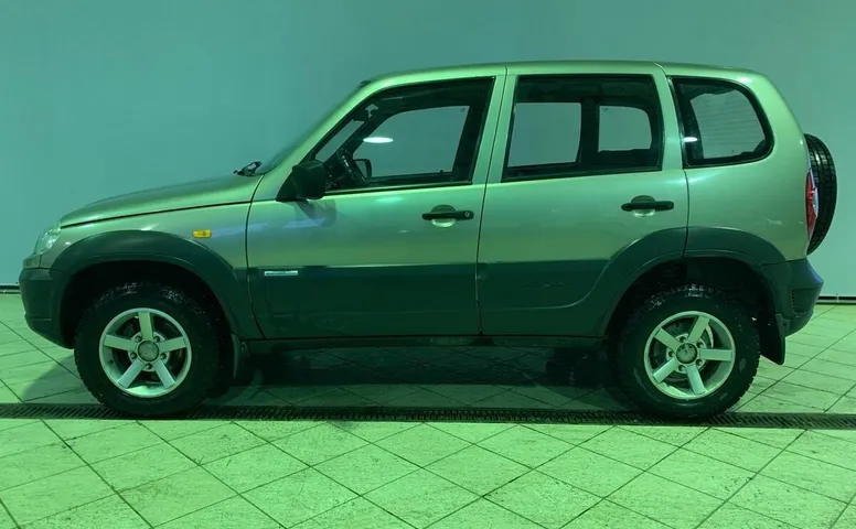 Chevrolet NIVA 1.7 MT (80 л.с.) 4WD