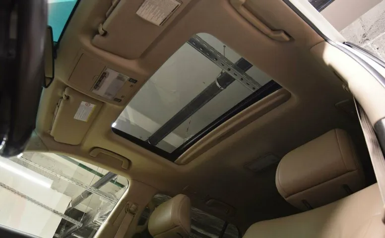 Toyota land cruiser 200 series