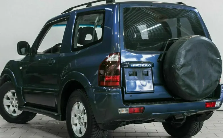 Mitsubishi pajero