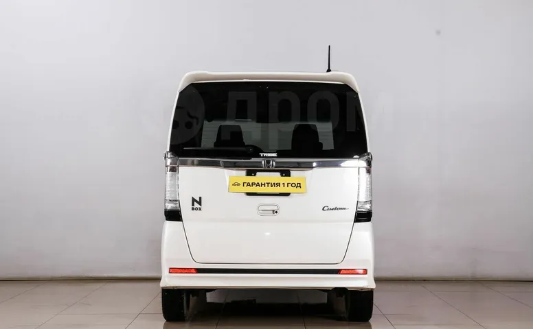 Honda N-BOX, 1 поколение