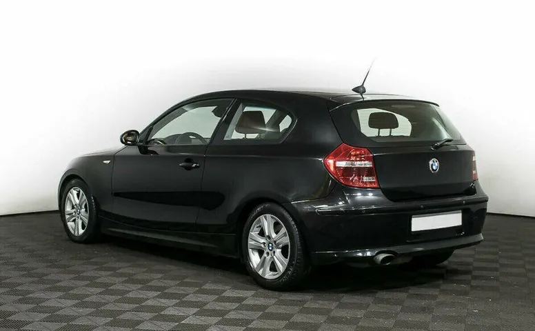 BMW 1 серия 2.0 Автомат