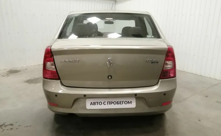 Renault LOGAN 1.4 MT (75 л.с.)