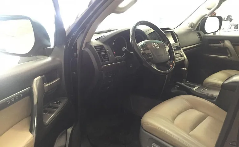Toyota Land Cruiser 200 Series