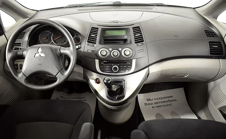 Mitsubishi Grandis