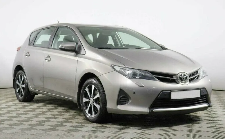 Toyota Auris 1.6 Вариатор