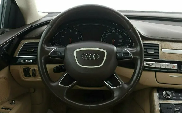 Audi A8 3.0 Автомат