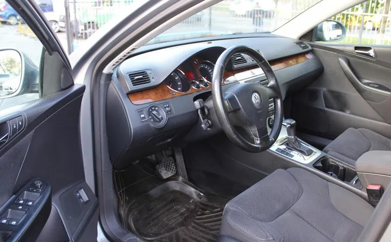 Volkswagen Passat B6