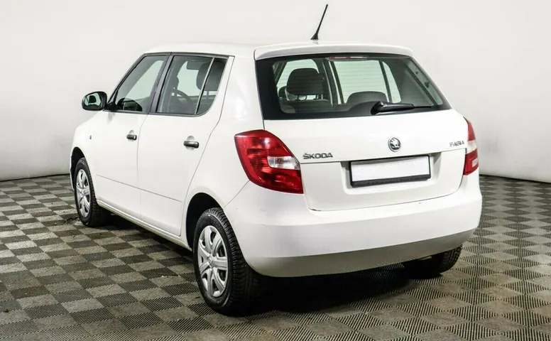 Skoda Fabia II Рестайлинг