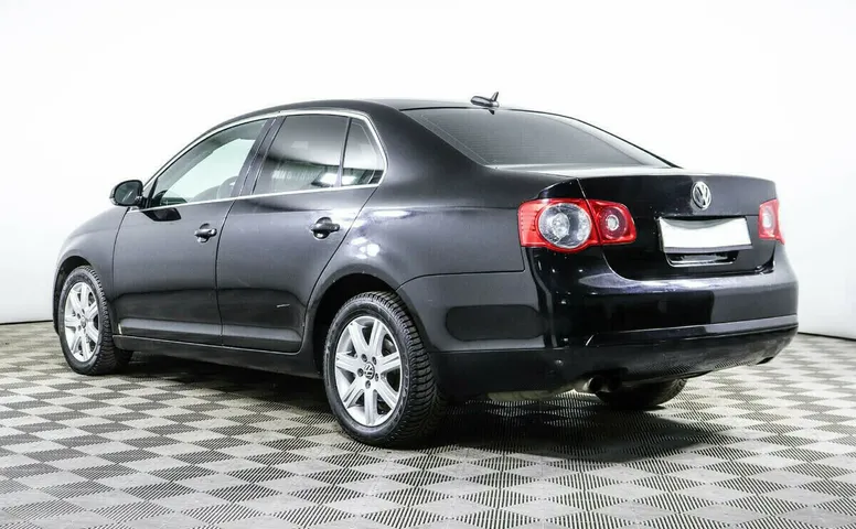 Volkswagen Jetta V