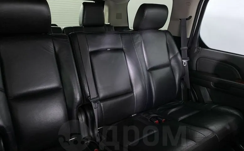 Cadillac Escalade, 3 поколение