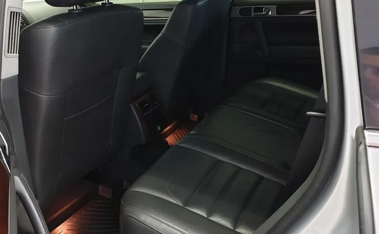 Volkswagen Touareg I Рестайлинг