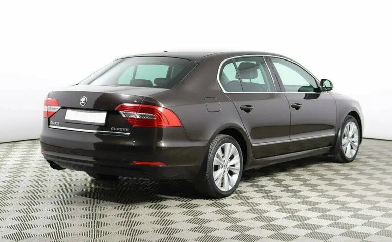 Skoda Superb 1.8 Робот