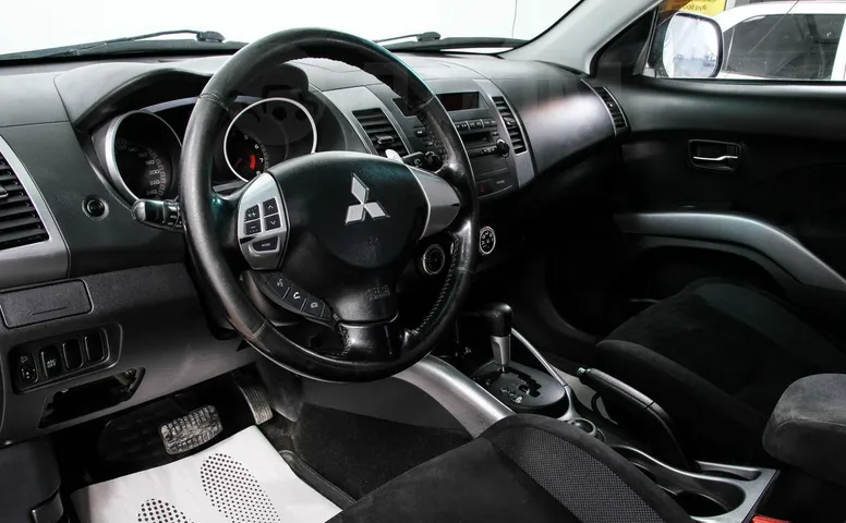 Mitsubishi Outlander, 2 поколение