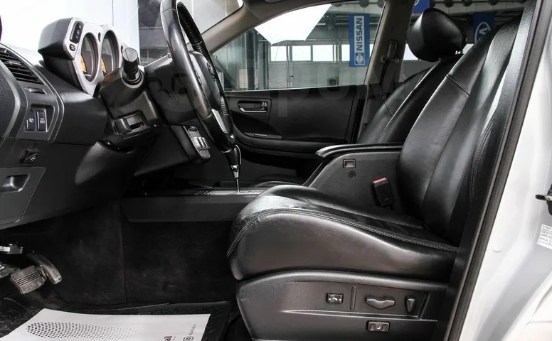 Nissan Murano, 1 поколение