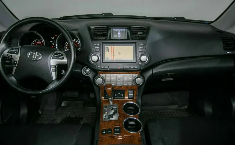 Toyota highlander
