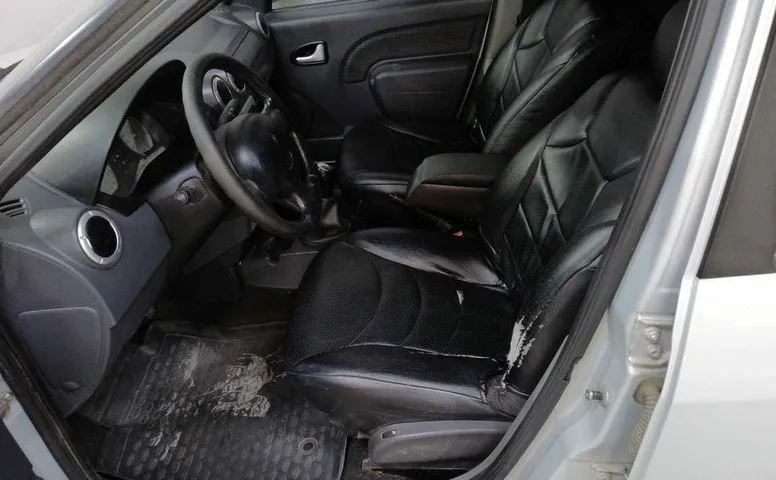 Renault LOGAN 1.6 MT (87 л.с.)