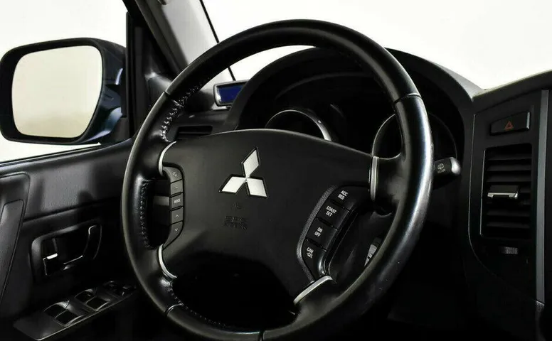 Mitsubishi Pajero 3.8 Автомат