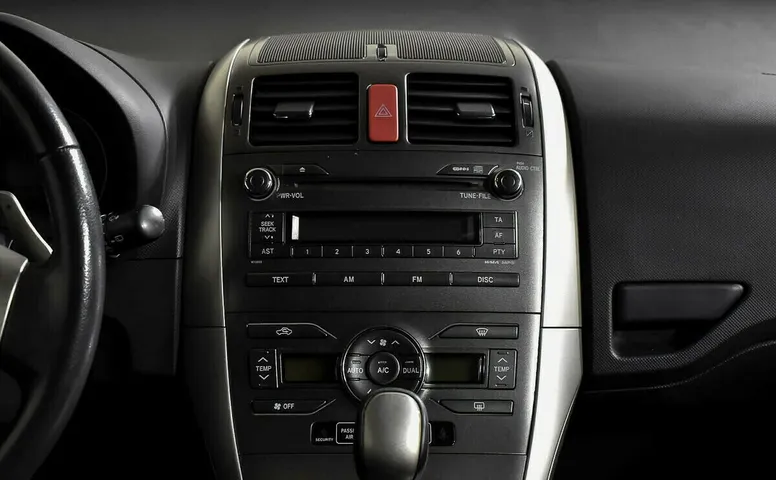 Toyota Auris I