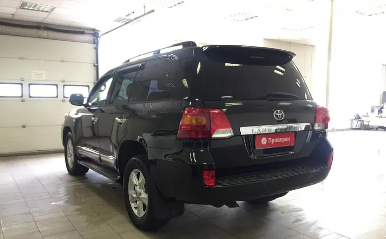 Toyota Land Cruiser 200 Series