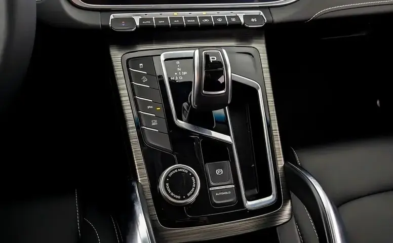 Geely Atlas Pro