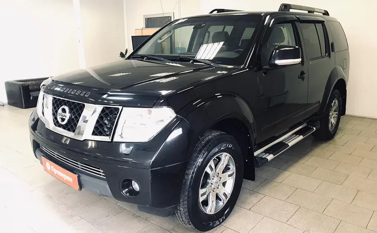 Nissan Pathfinder III