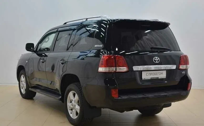 Toyota land cruiser 200 series