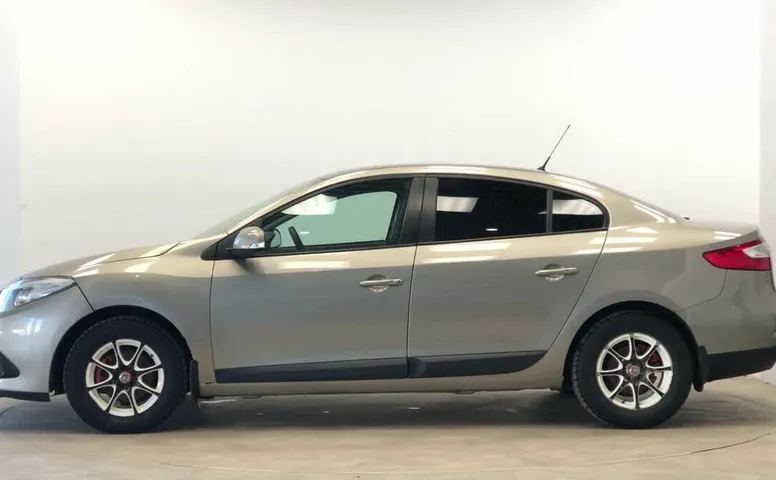 Renault Fluence I Рестайлинг