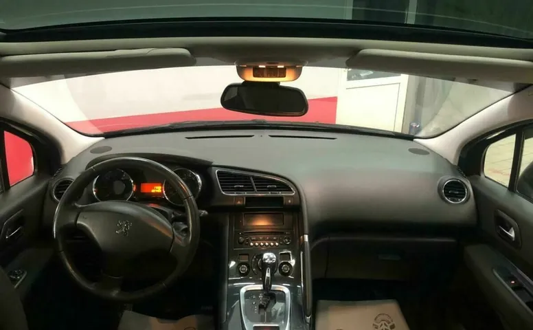 Peugeot 3008 1.6 AT (150 л.с.)