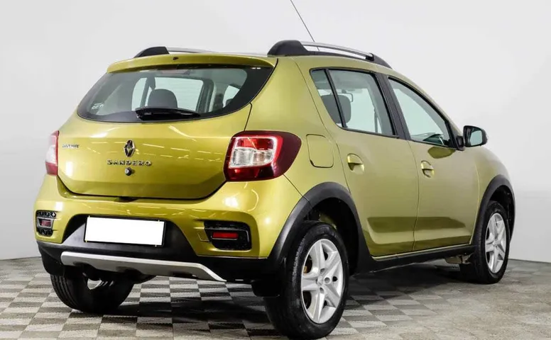 Renault sandero stepway робот 2015 с пробегом 69 723 км