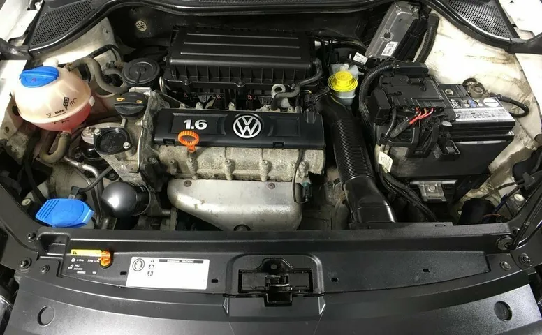Volkswagen polo v