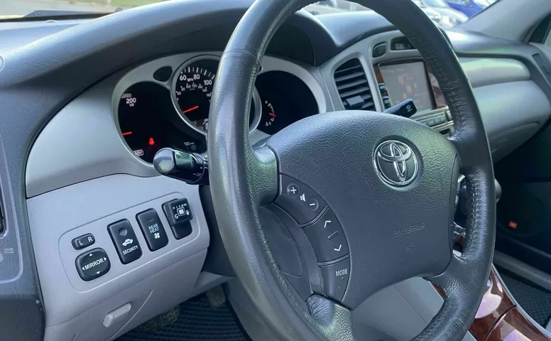 Toyota highlander
