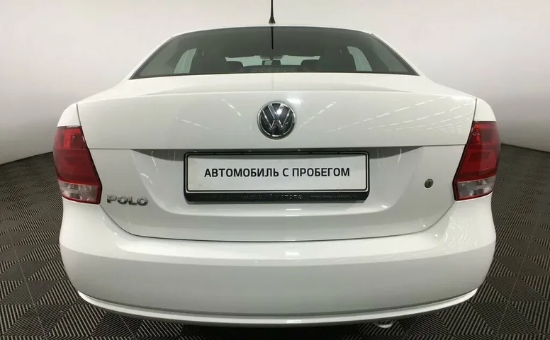 Volkswagen polo v