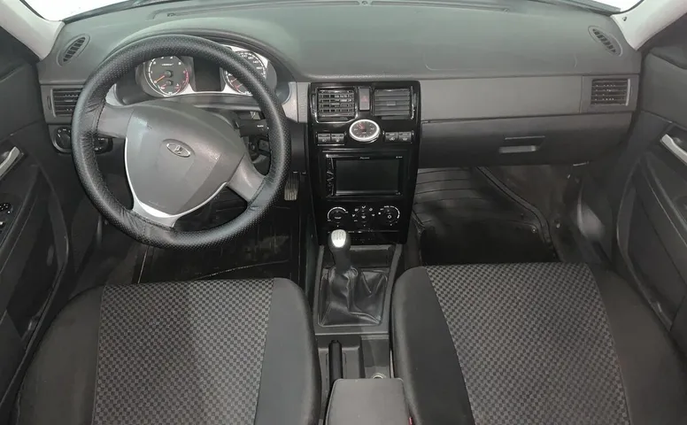 LADA (ВАЗ) 2170 1.6 MT (98 л.с.)