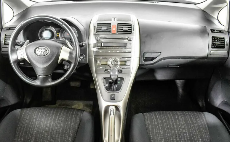 Toyota Auris I