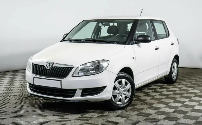 Skoda Fabia II Рестайлинг