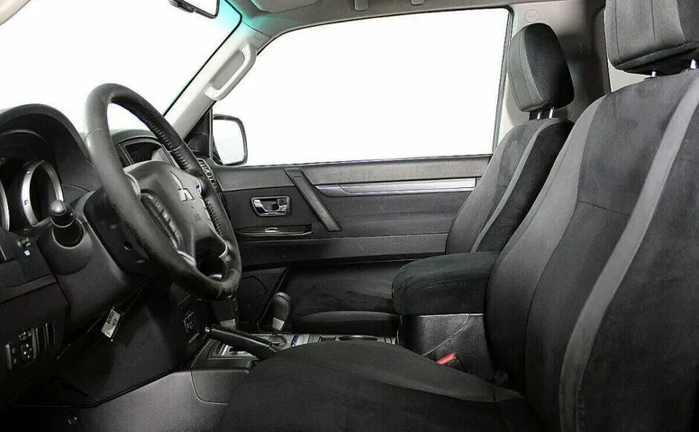 Mitsubishi Pajero 3.2 Автомат