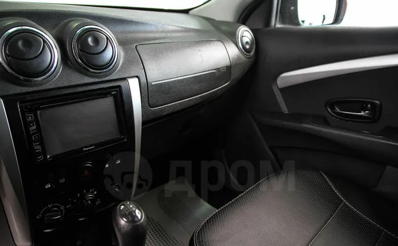 Nissan Almera, 3 поколение