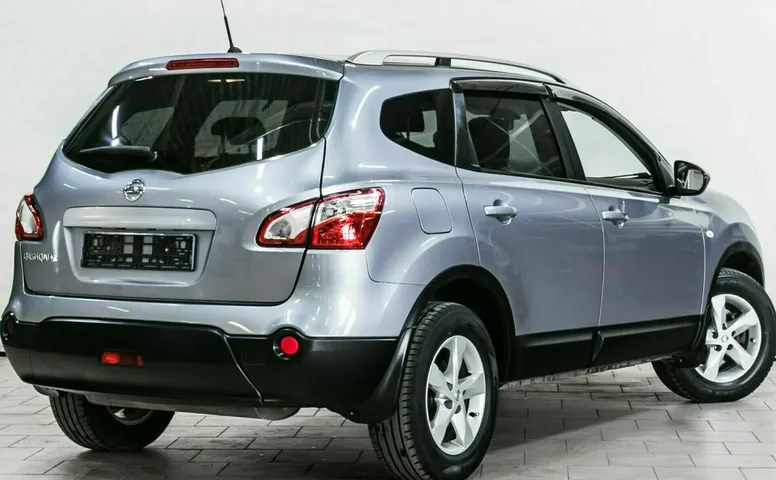 Nissan qashqai+2